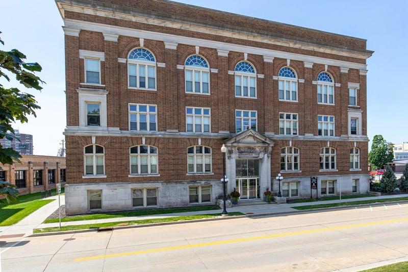 105 Washington Ave #002, Oshkosh, WI 54901