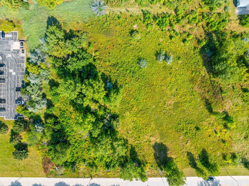 Lowell Dr, Green Bay, WI 54311