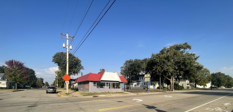 1429 S Main St, Oshkosh, WI 54902