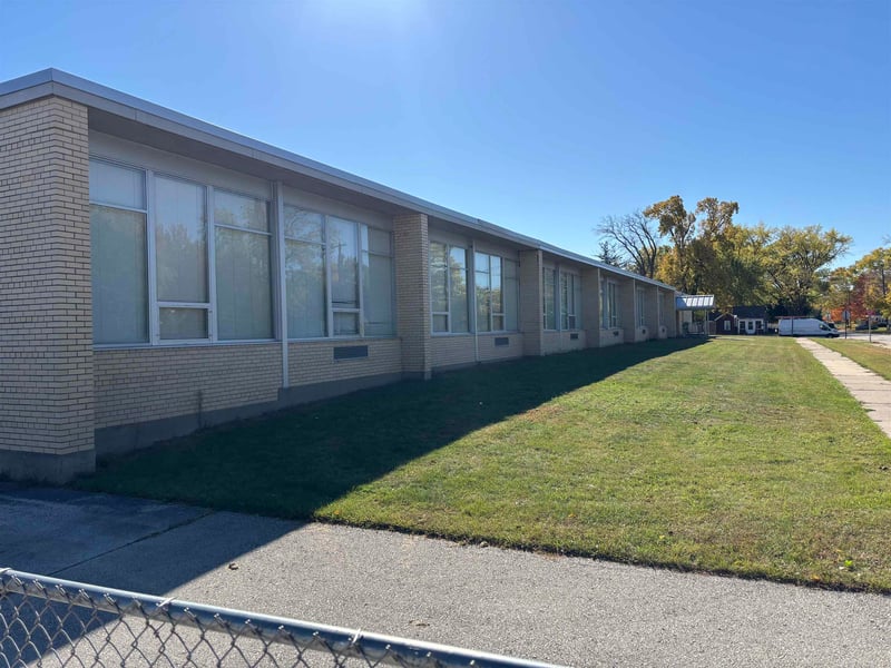 670 Main Ave, De Pere, WI 54115