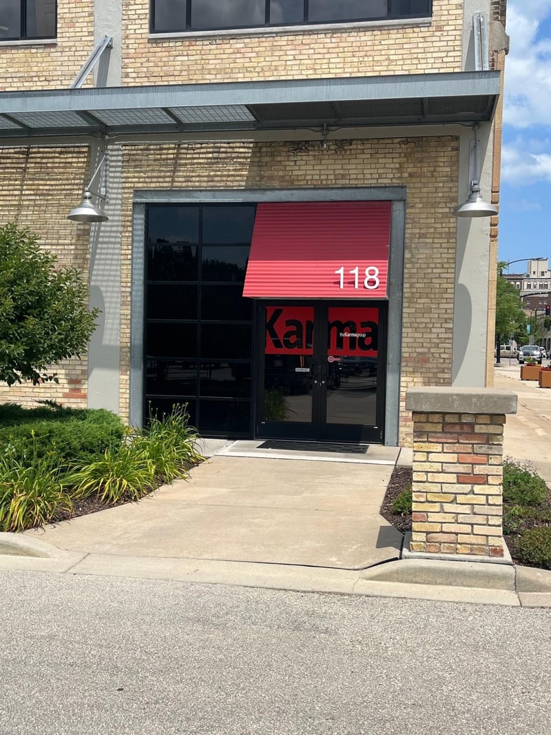 118 S Adams St, Green Bay, WI 54301-4512