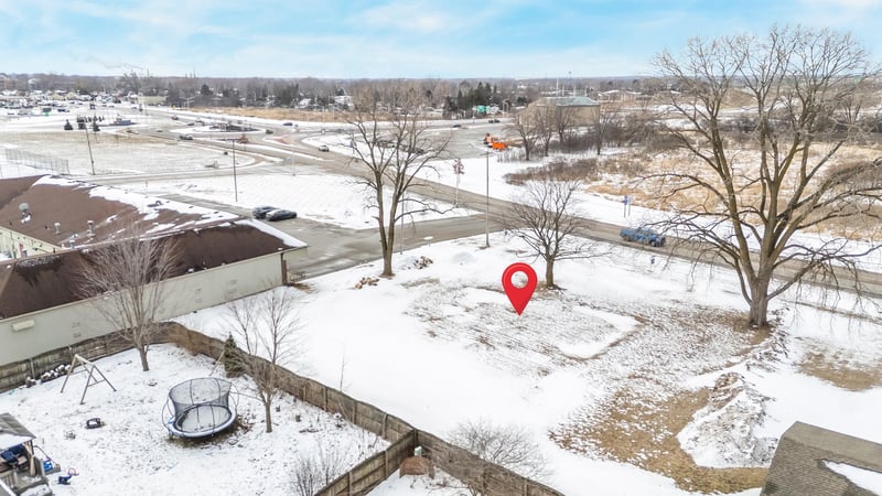 Racine Rd, Menasha, WI 54952