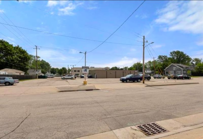 618 W Wisconsin Ave, Appleton, WI 54911