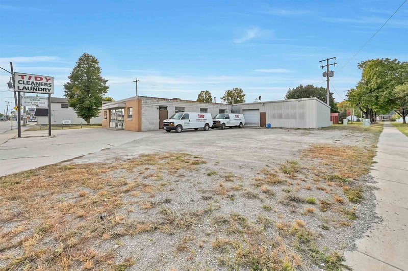 818 S Broadway, Green Bay, WI 54304