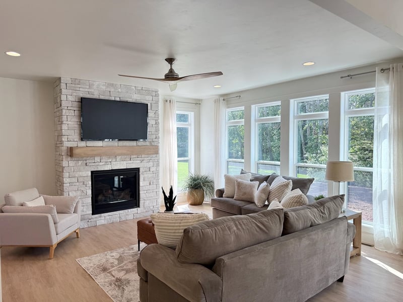 W5875 Delta Dr, Menasha, WI 54952