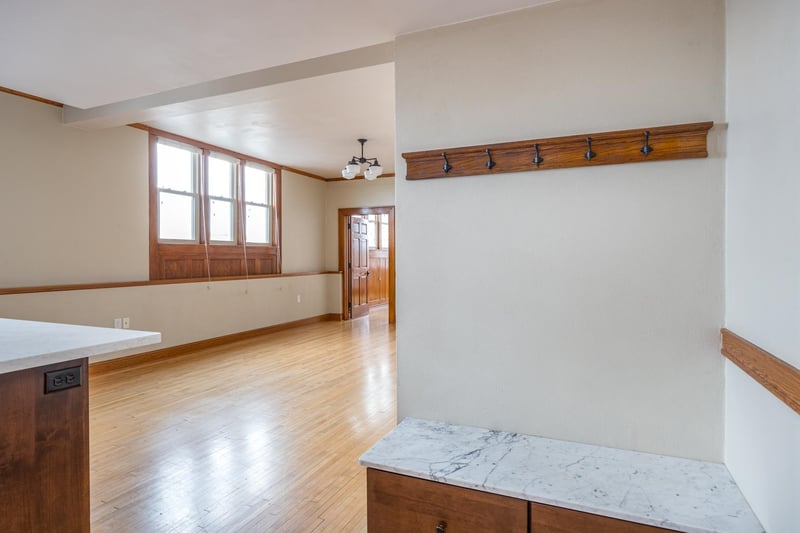 105 Washington Ave #302, Oshkosh, WI 54901-4980