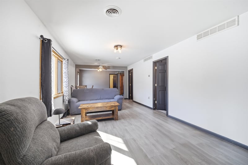 N6309 Lake Dr, Shawano, WI 54166