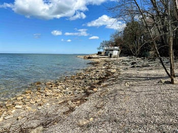5341 Edgewater Beach Rd, Green Bay, WI 54311