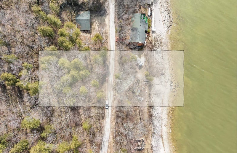5341 Edgewater Beach Rd, Green Bay, WI 54311
