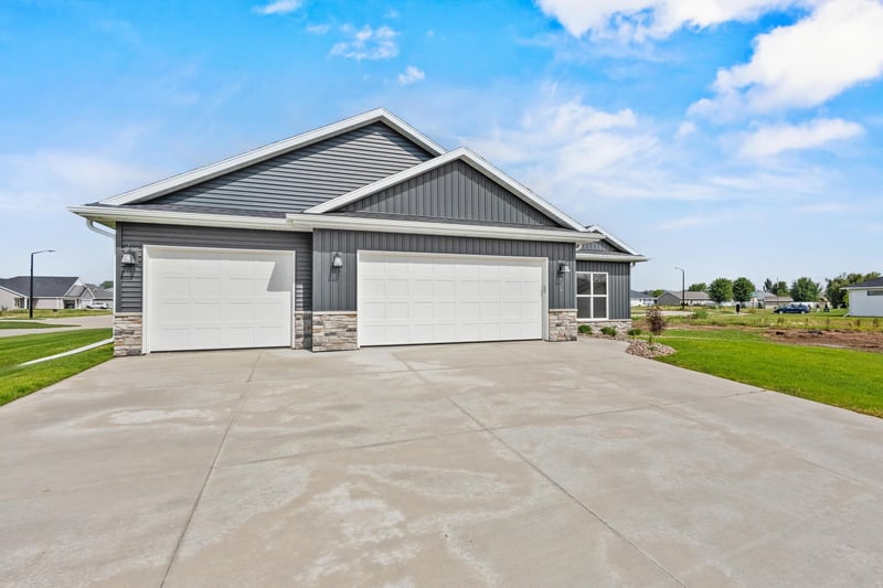 733 Tambour Ct, De Pere, WI 54115