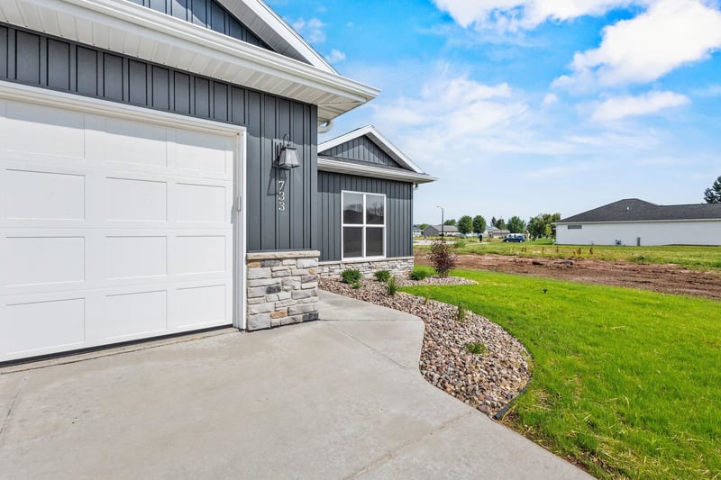 733 Tambour Ct, De Pere, WI 54115