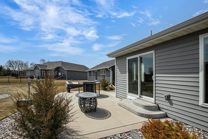2701 W Fallen Oak Dr, Appleton, WI 54913