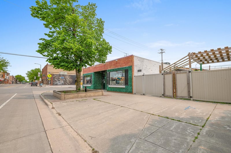 201 S Broadway St, Green Bay, WI 54303