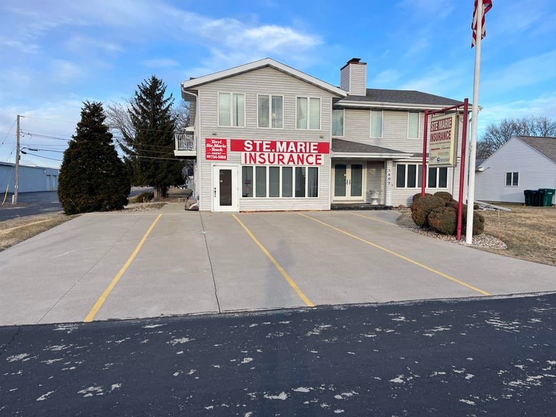 1407 N Lynndale Dr, Appleton, WI 54914