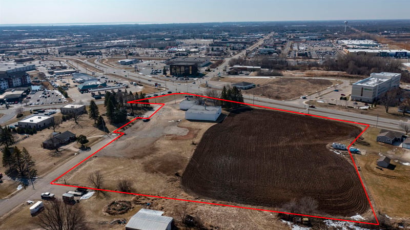1703 N Casaloma Dr, Appleton, WI 54913-8847