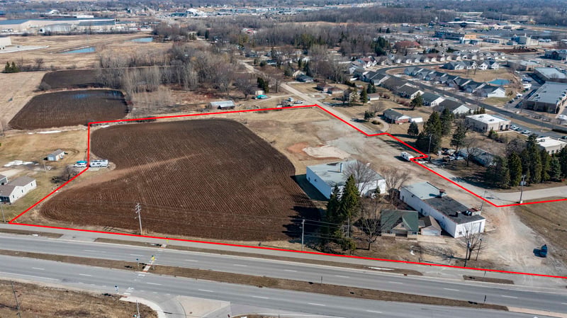 1703 N Casaloma Dr, Appleton, WI 54913-8847