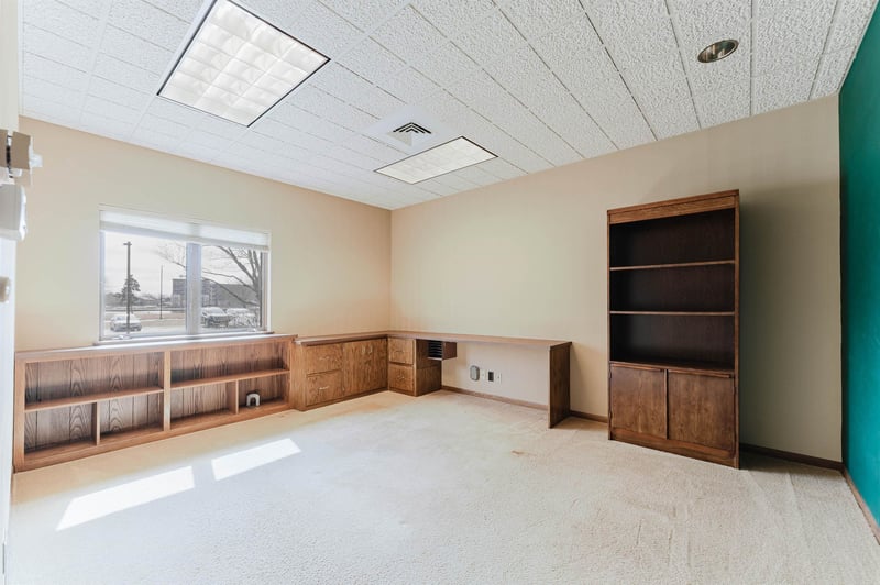 217 Ceape Ave, Oshkosh, WI 54901-5061