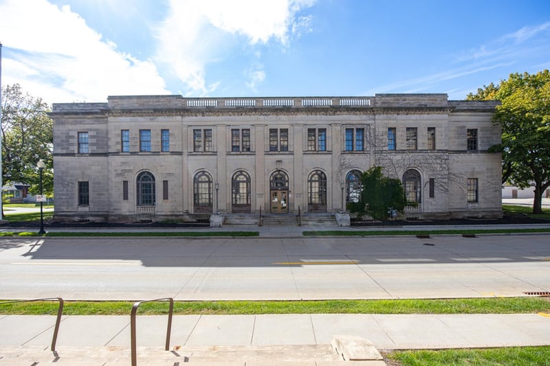 219 Washington Ave, Oshkosh, WI 54901-5004