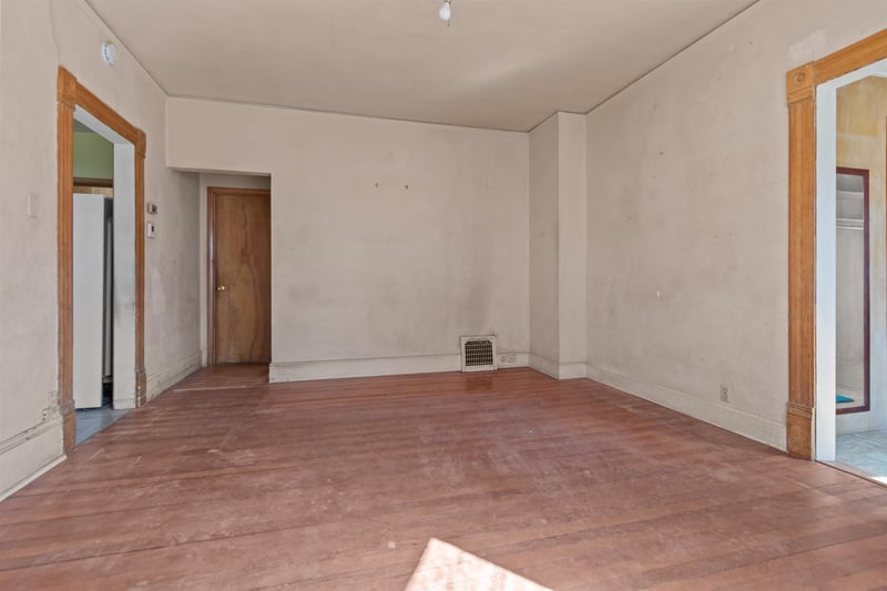 543 N State St, Appleton, WI 54911