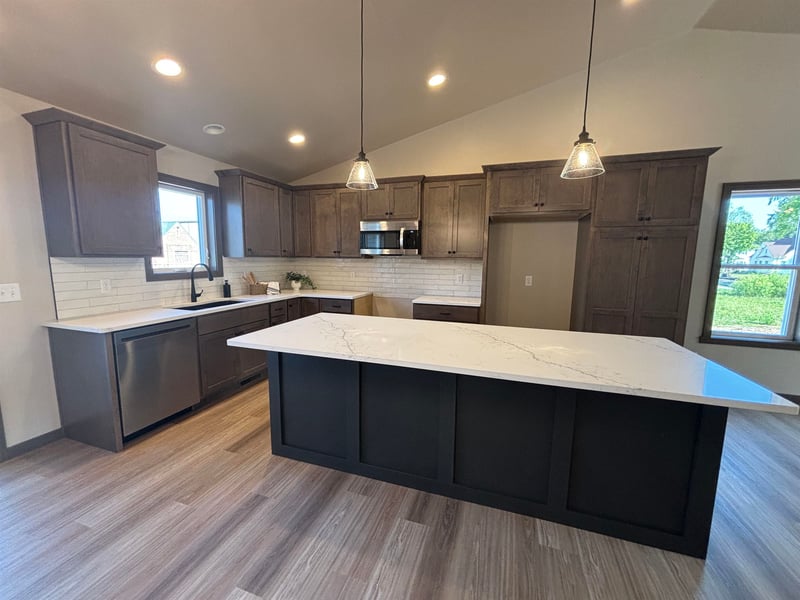 651 Reed St, Neenah, WI 54956