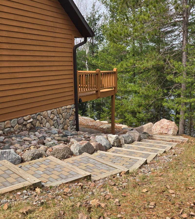 16245 Crestview Dr, Mountain, WI 54149