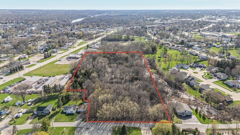 W Ducharme St, Kaukauna, WI 54130