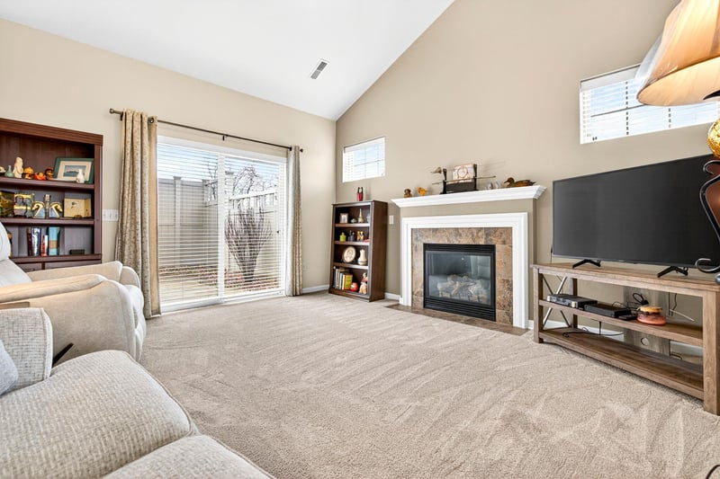 2104 E Milestone Dr, Appleton, WI 54913-6731