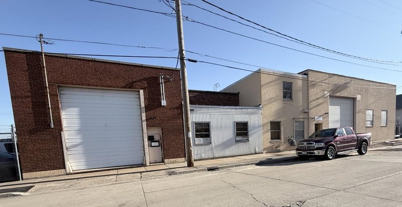 122 W 7th Ave, Oshkosh, WI 54902