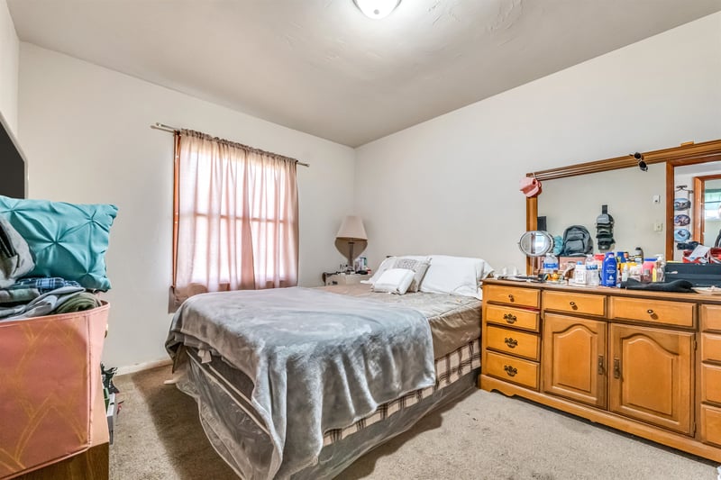 1410 Hickory Ln, New Holstein, WI 53061