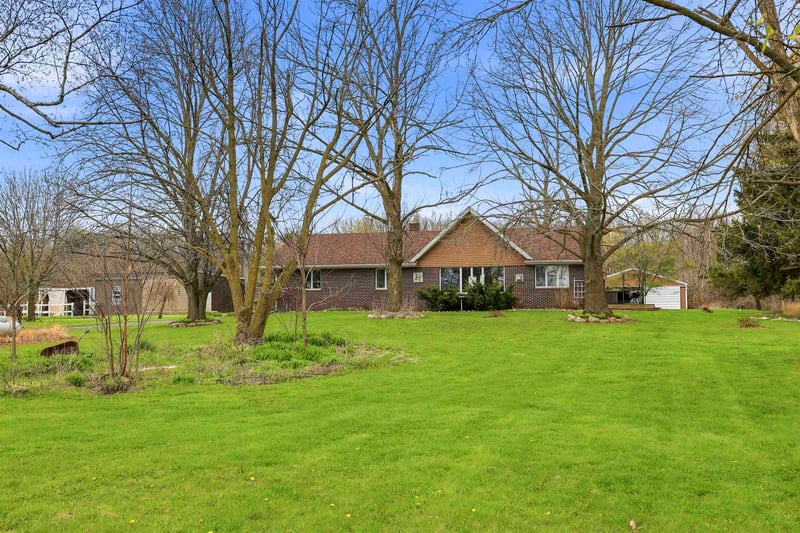 N5155 French Rd, Seymour, WI 54165-8351
