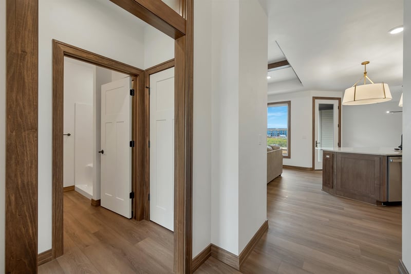 1624 N Honeysuckle Cir, De Pere, WI 54115