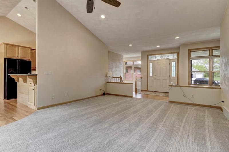 N974 Joeys Pl, Greenville, WI 54942