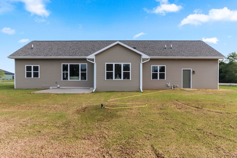 305 Battery Ave, De Pere, WI 54115