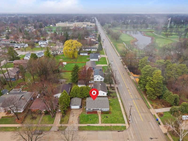 2007 S Gladys Ave, Appleton, WI 54915