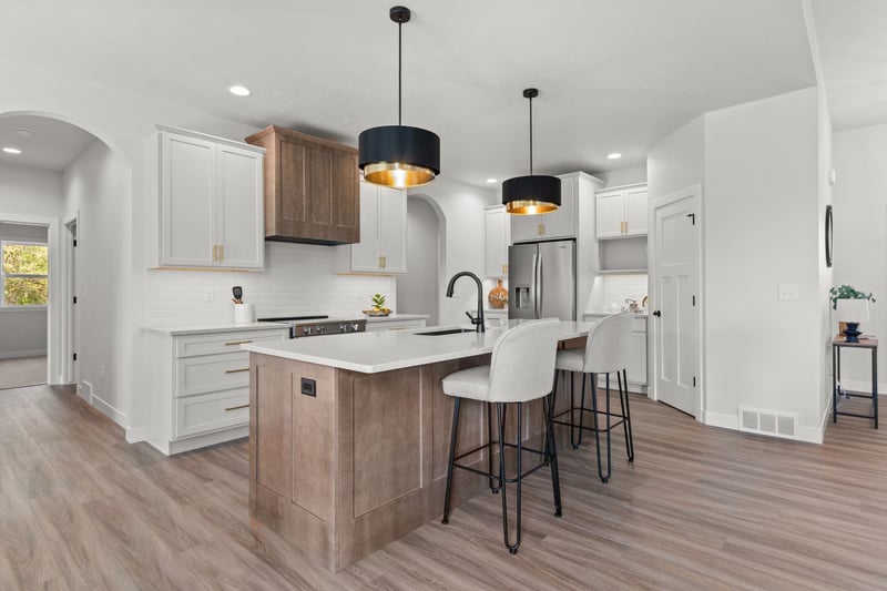 W5995 Woodland Rd, Menasha, WI 54952