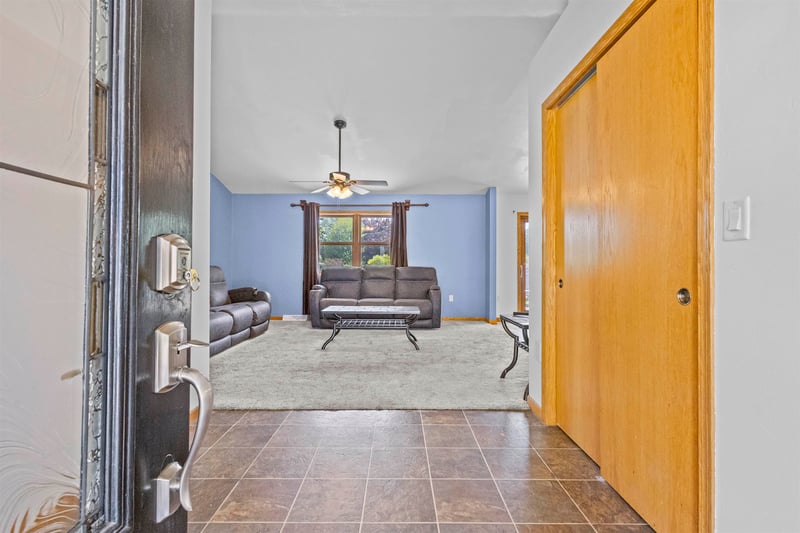 506 Rosemary Ct, Pulaski, WI 54162