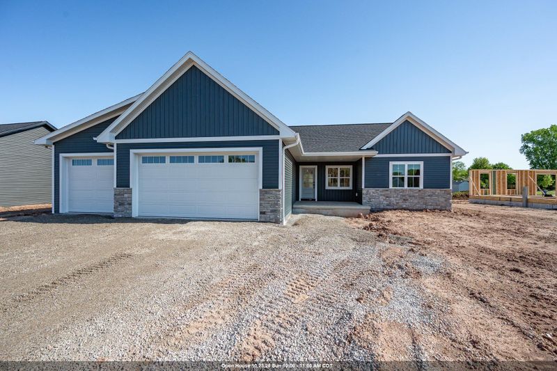 2875 Stelor Dr, Green Bay, WI 54311