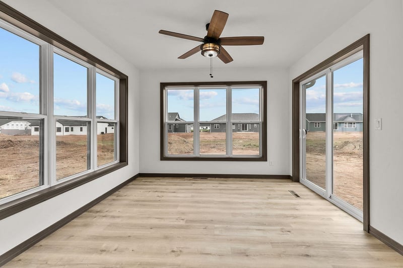 N9226 Homestead Ln, Appleton, WI 54915