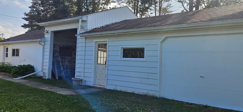 4012 Evergreen Ave, Green Bay, WI 54313