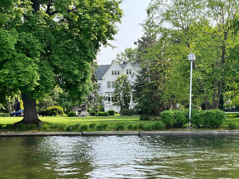 402 E Wisconsin Ave, Neenah, WI 54956