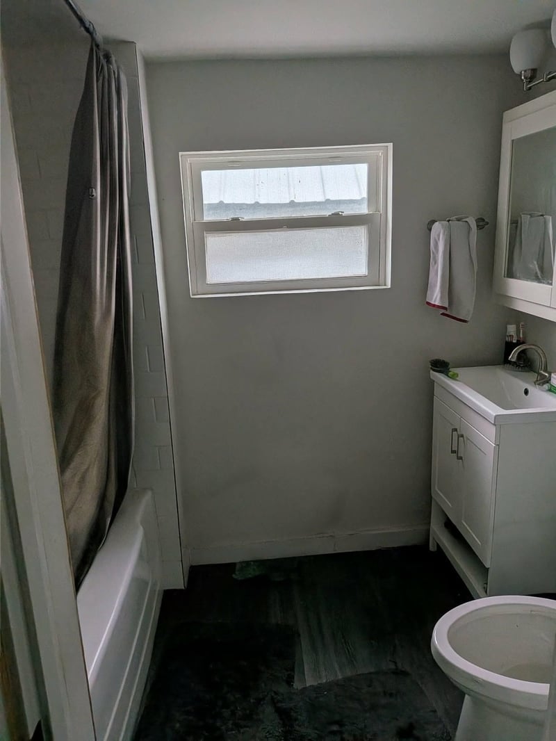 1615 Main St, Oconto, WI 54153-0000