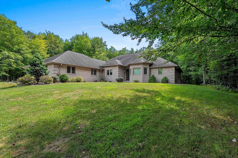 425 Hill Haven Ct, Little Suamico, WI 54141-8672