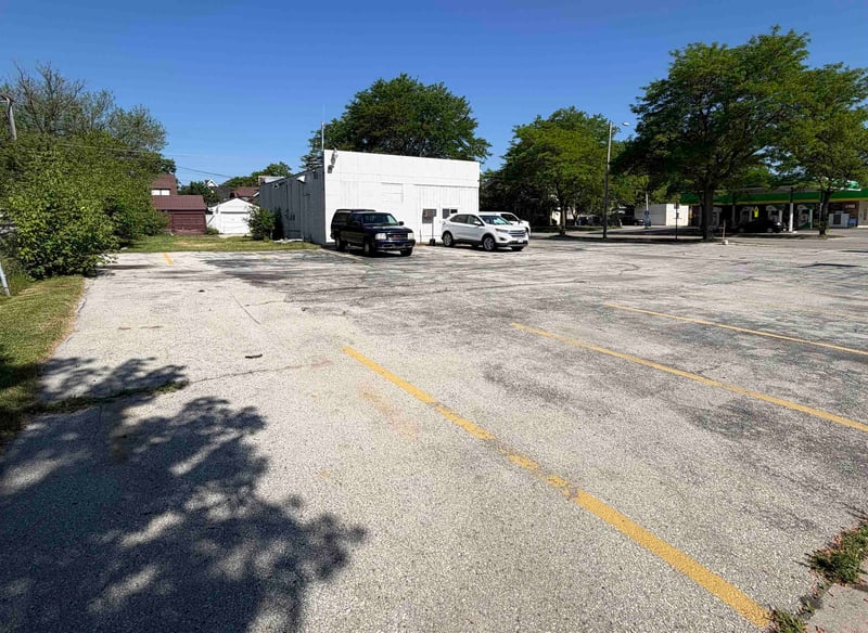 605 Dousman St, Green Bay, WI 54303