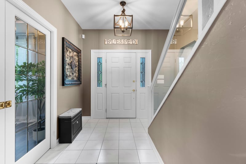 4544 Crooked Creek Ln, Hobart, WI 54155