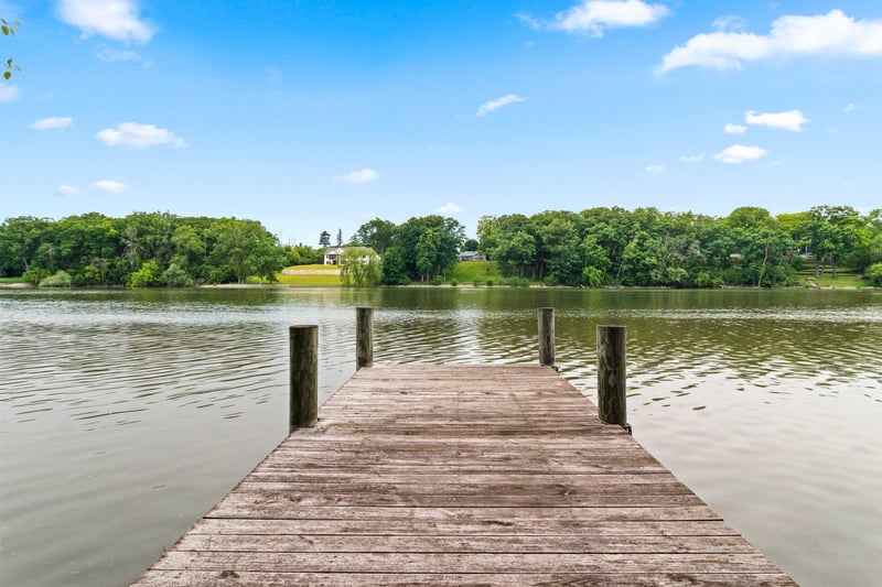 1511 N Briarcliff Dr, Appleton, WI 54915-2840