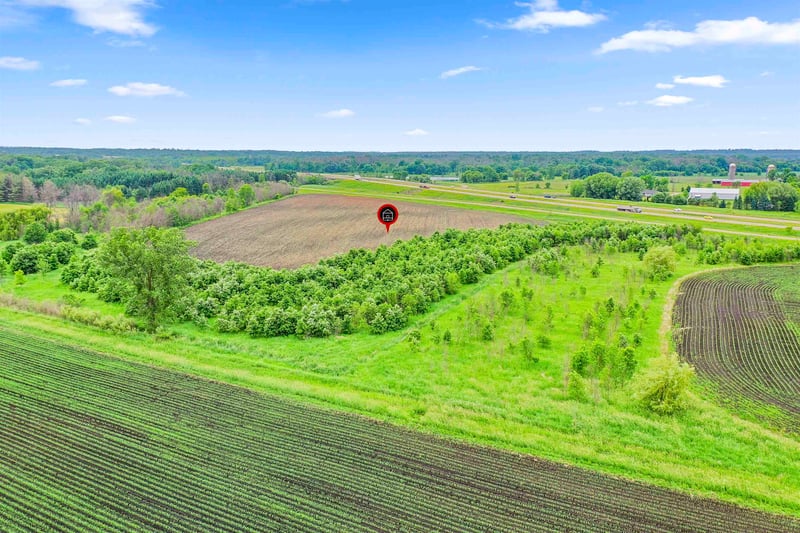 N North Rd, Fremont, WI 54940