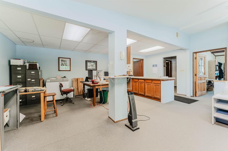 526 W 11th Ave, Oshkosh, WI 54902-6416