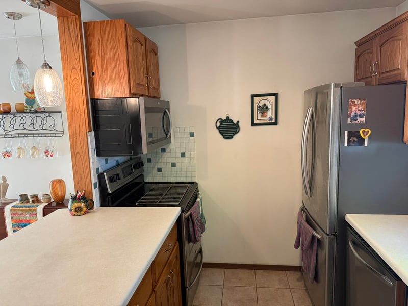 1755 Maricopa Dr #B, Oshkosh, WI 54904