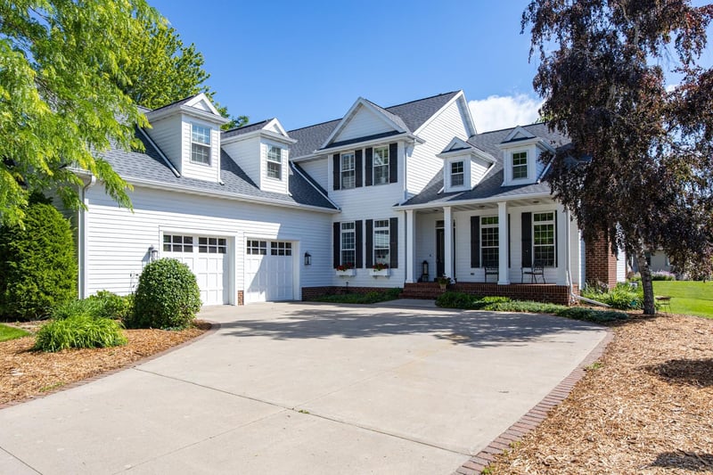 N7864 Edgewater Ct, Sherwood, WI 54169