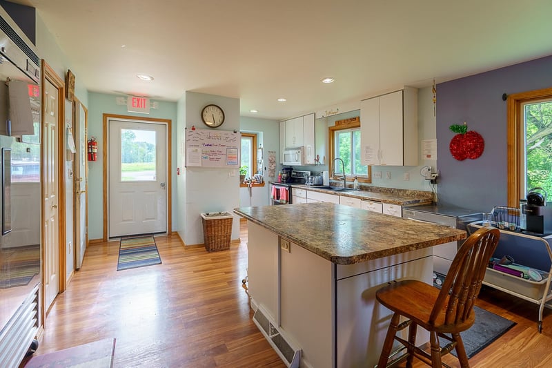 3900 Cedar Ct, Green Bay, WI 54313